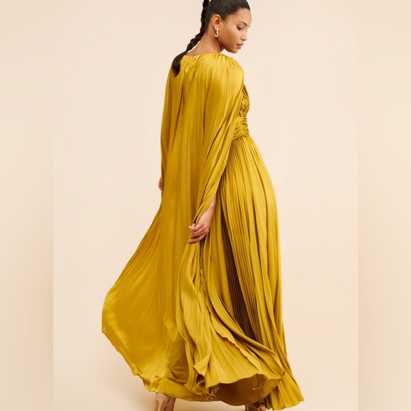 MAC DUGGAL Pleated Charmeuse V Neck Gown With Cape In Chartreuse NWT $598 SZ 8 - Picture 6 of 16